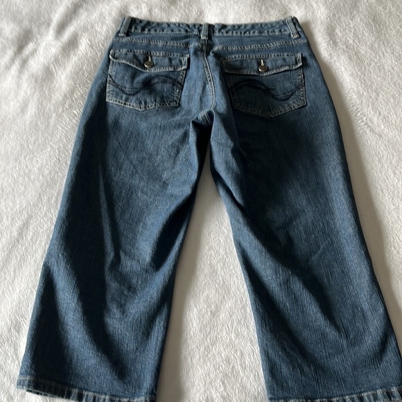 Lee Jeans - Capri Style - Picture 3 of 12